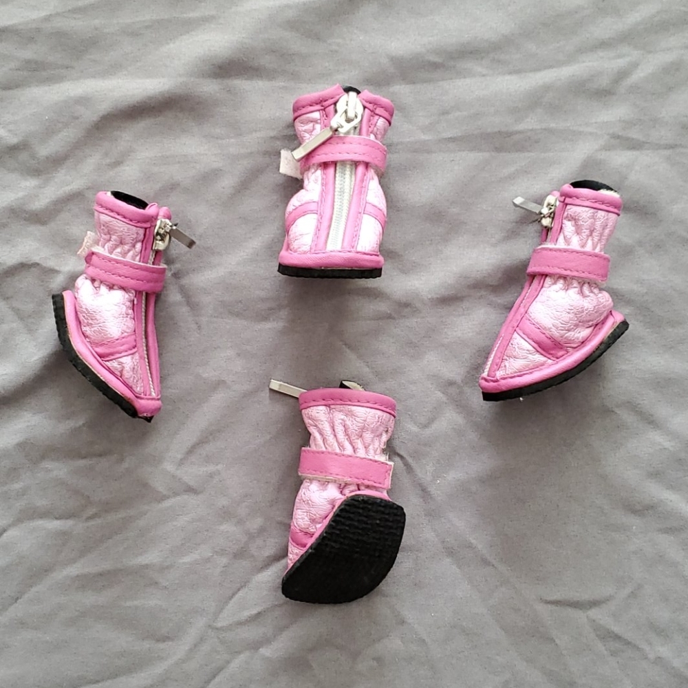 Dog shoes pink booties